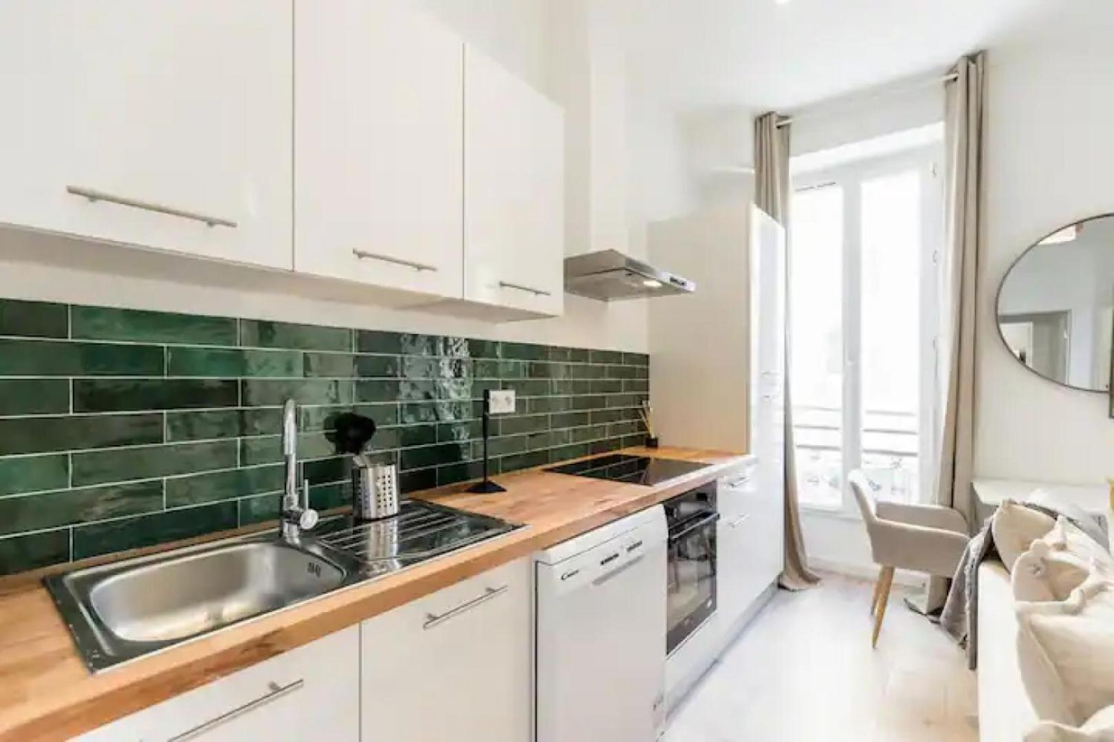 T2 Cocoon In The Heart Of Cours Julien | By Airnest Marseille